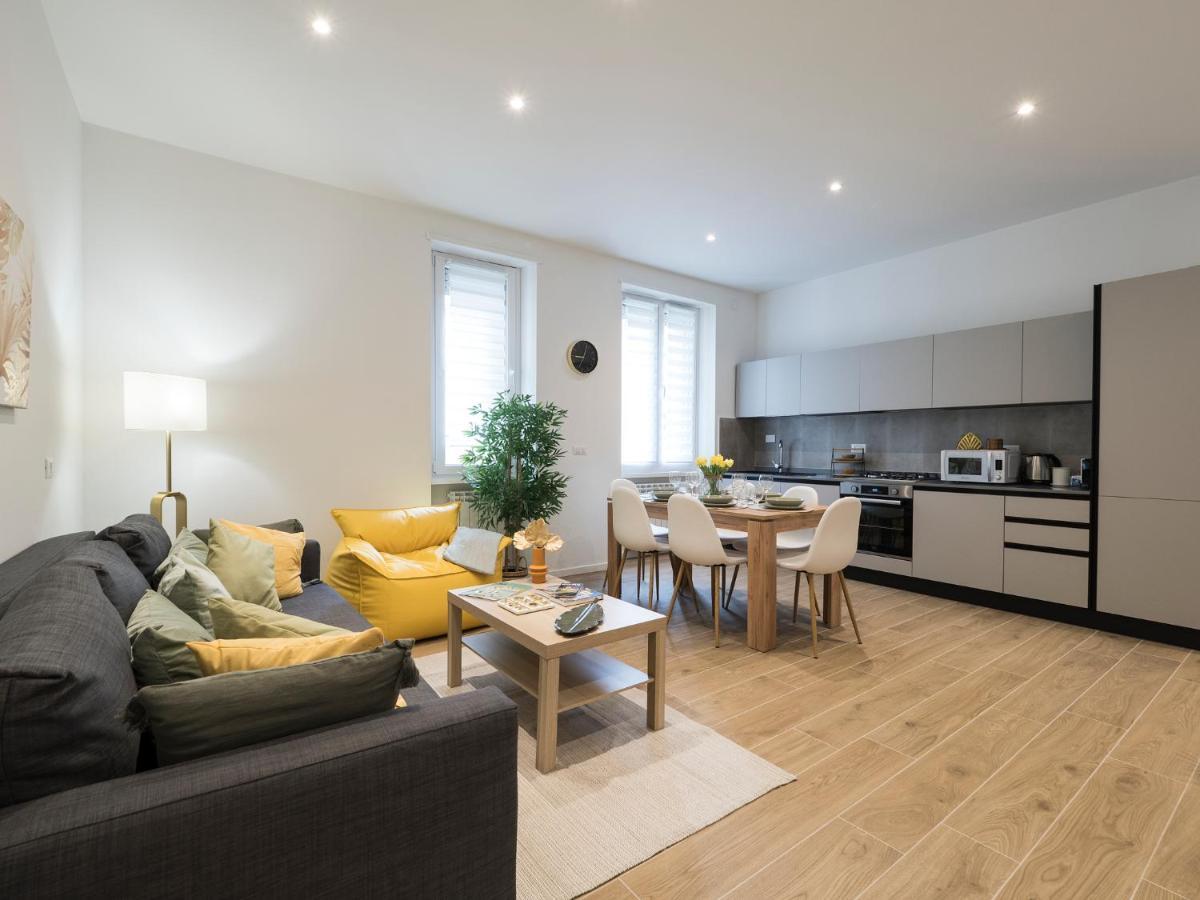 Casa Design Con A/C E Wifi_7 Minuti Ciampino Aeroporto Apartment Exterior photo